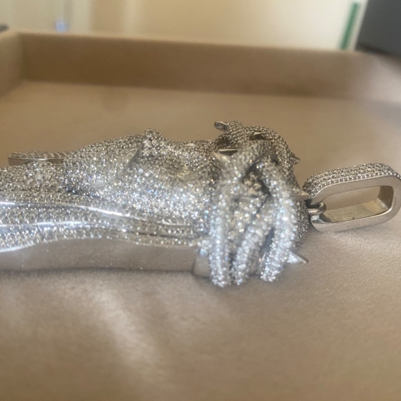 Jewelry - Picture 7 of 11